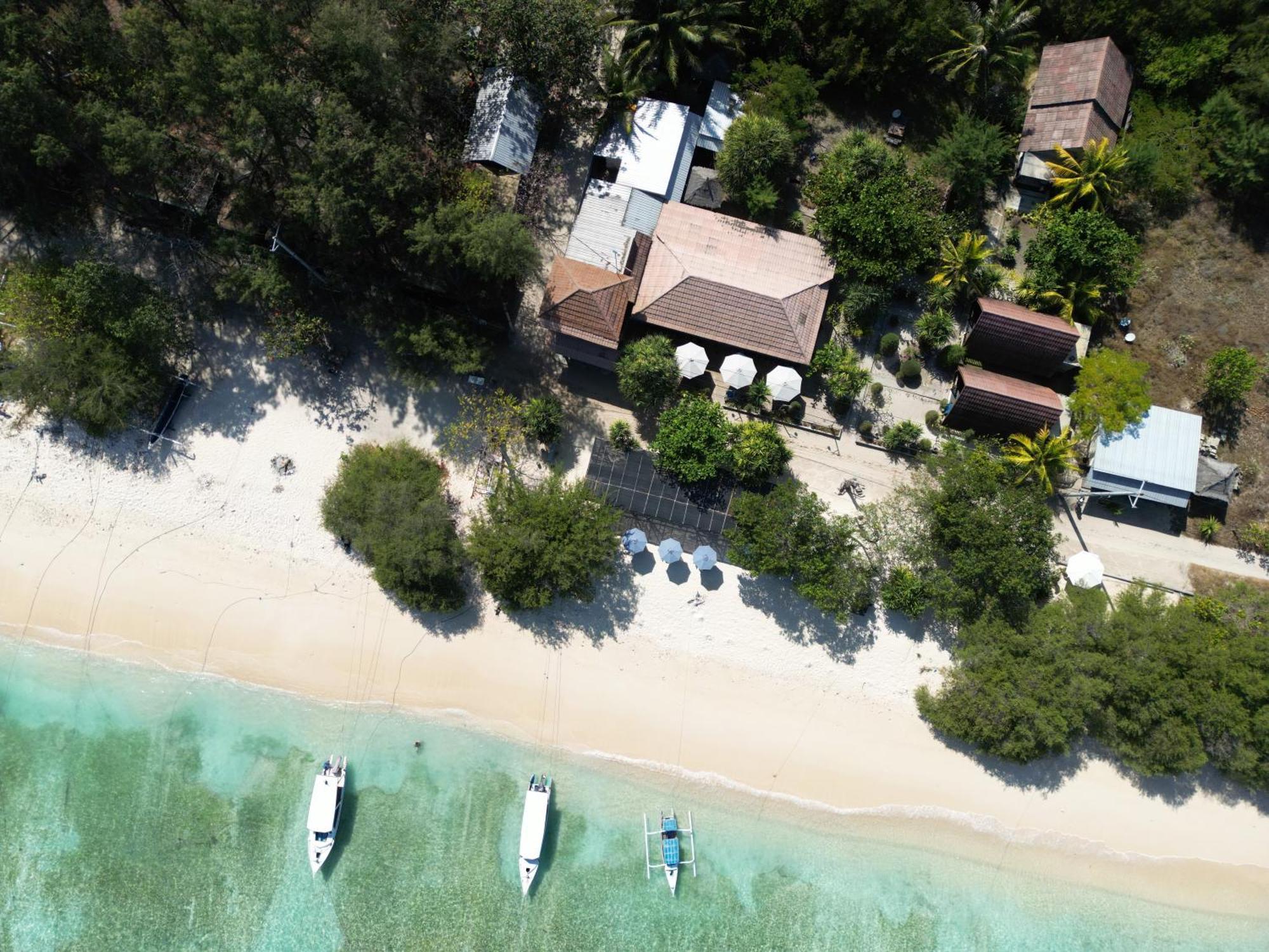 Two Brothers Bungalows Gili Meno Exterior foto