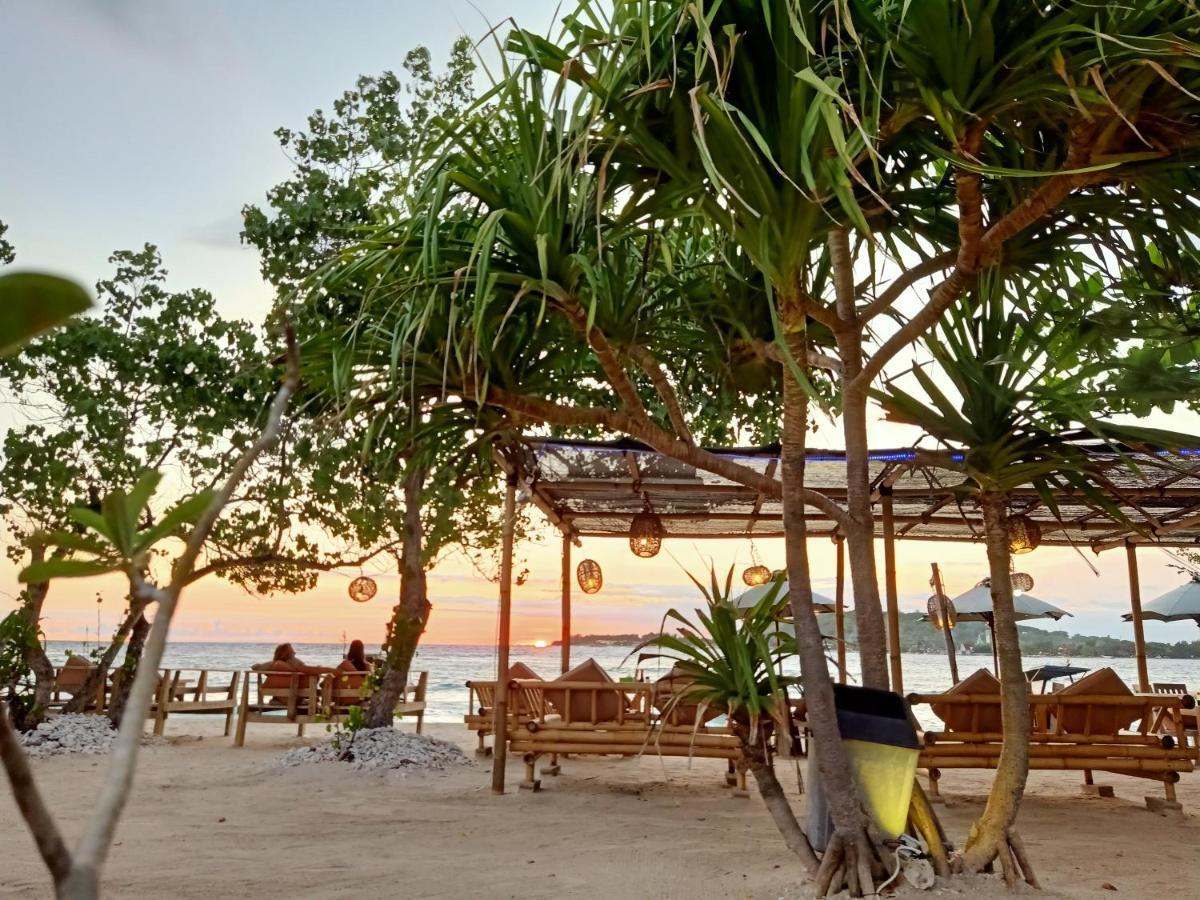 Two Brothers Bungalows Gili Meno Exterior foto